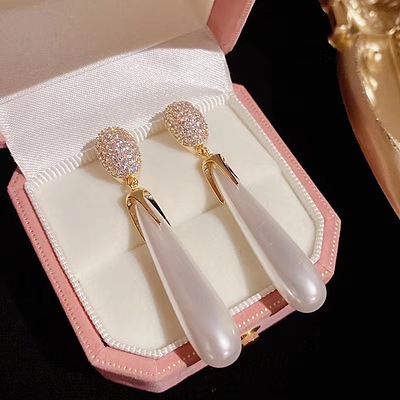گوشواره مرواریدی نگین دار ✨🤍